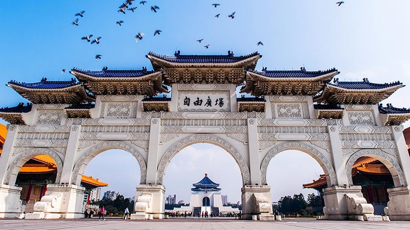 A historical site in Taipei that accepts Visa cashless payments.